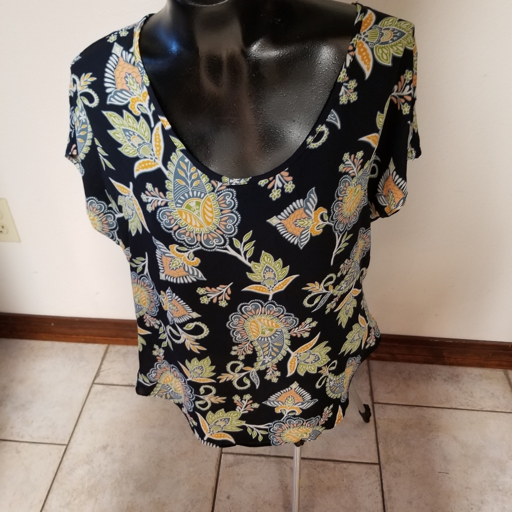 Loft short sleeve blouse